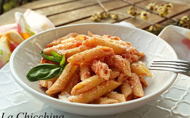 Penne con pomodoro e ricotta