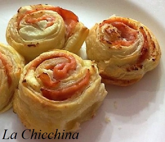 GIRELLE SALMONE E FORMAGGIO SPALMABILE