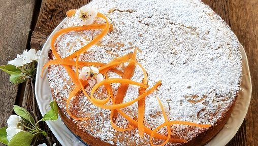 TORTA DI CAROTE E MANDORLE