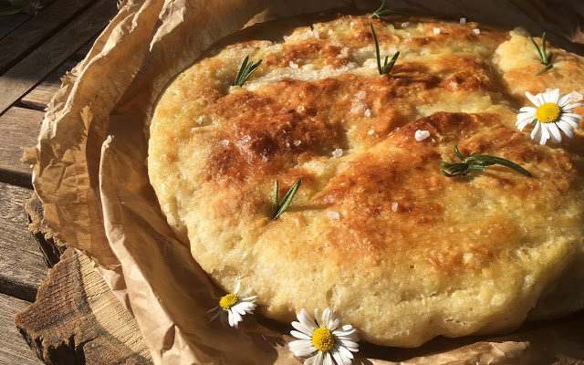 PANFOCACCIA (CON PATATE)