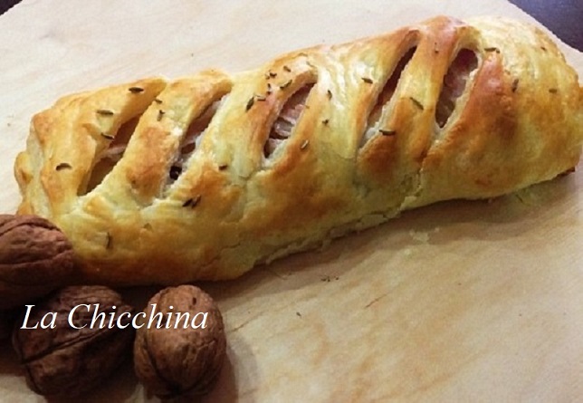 STRUDEL SALATO CON PERE, NOCI E PANCETTA