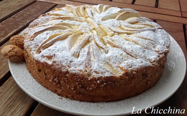 TORTA DI MELE E AMARETTI UBRIACHI