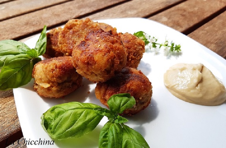 POLPETTE DI MELANZANE CON SALSA TONNATA