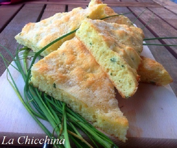 FOCACCIA CON SENAPE E PARMIGIANO
