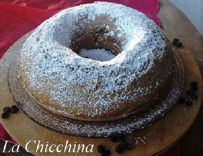 CIAMBELLA ALLE MANDORLE E CAFFÈ