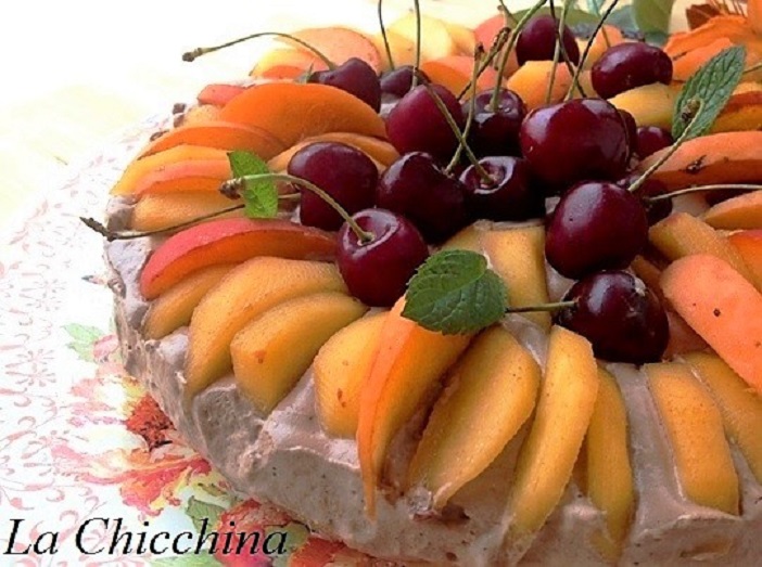 TORTA MOUSSE/GELATO CON FRUTTA