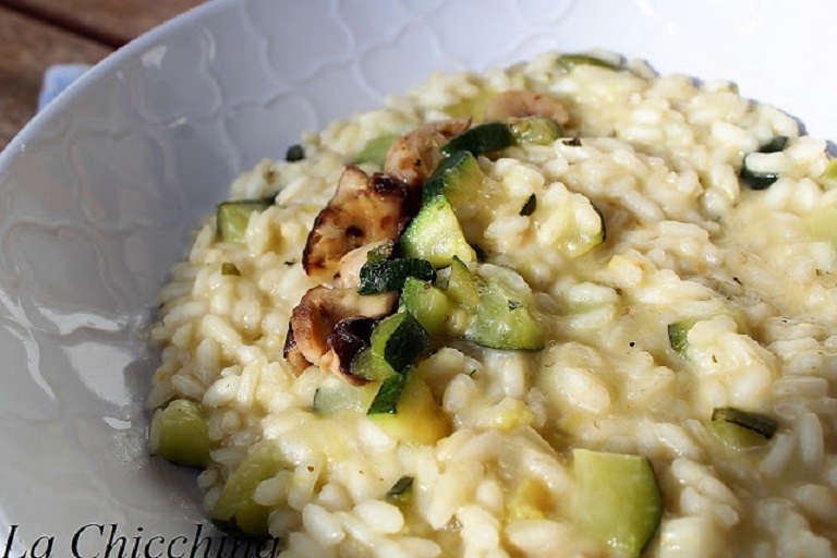 RISOTTO CON FUNGHI E ZUCCHINE