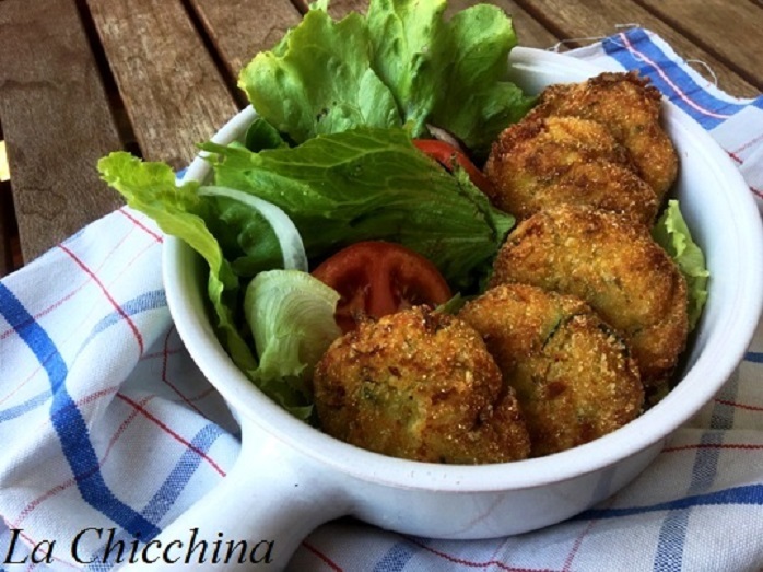POLPETTE CON ZUCCHINE, PATATE E CACIOTTA