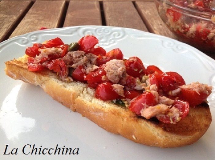 BRUSCHETTA CON TONNO E ALTRE BONTÀ