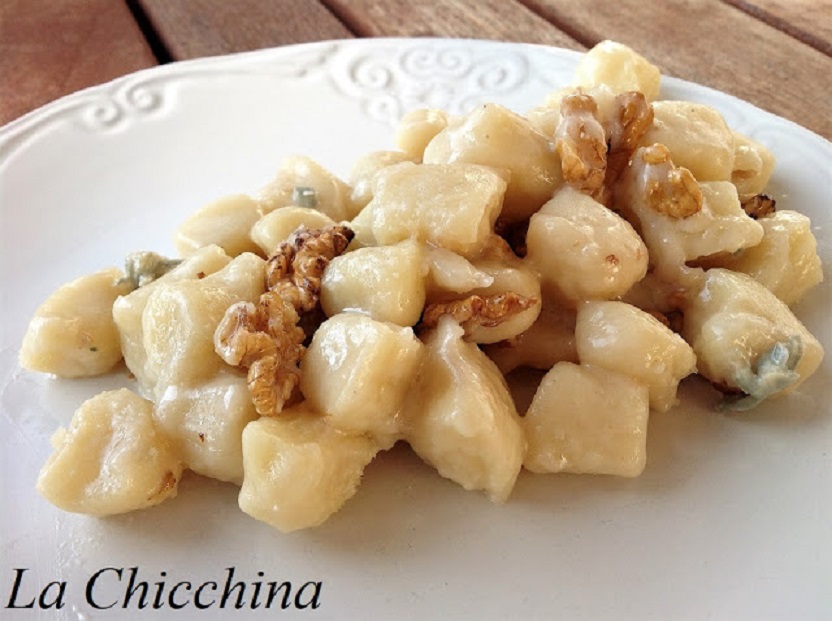 GNOCCHI CON GORGONZOLA E NOCI | La Chicchina