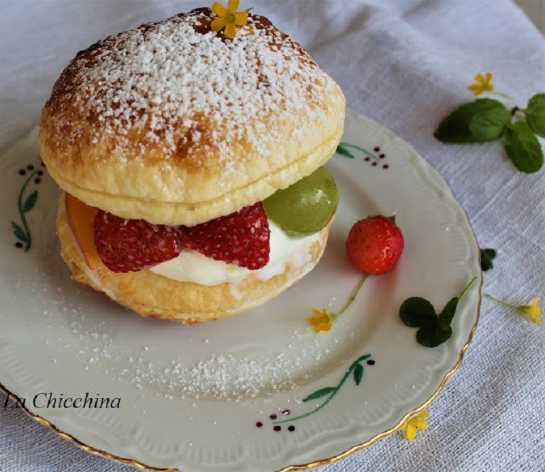 SFOGLIE CON GELATO E FRUTTA CHE PASSA IL CONVENTO