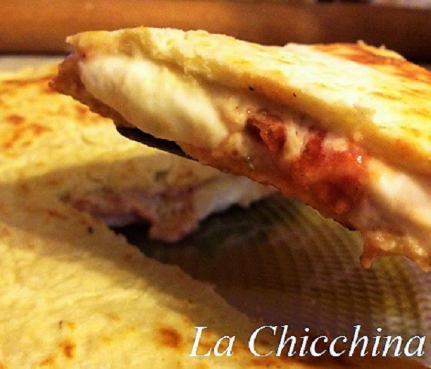 FOCACCIA PIZZOSA IN PADELLA