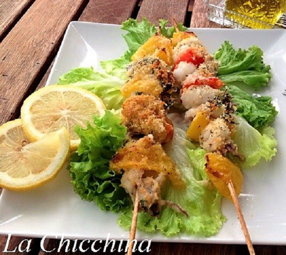 SPIEDINI DI SEPPIE E PEPERONI GRATINATI AL FORNO