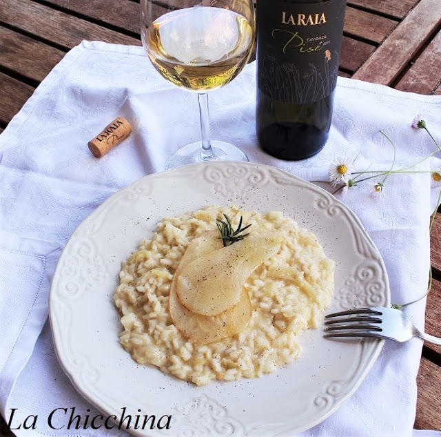 RISOTTO AL GAVI, PERE E ROBIOLA