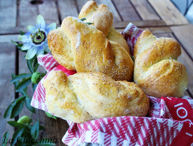 PANE AL PARMIGIANO